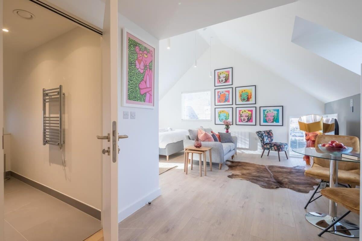 Apartment Luxury City Centre Flat With Stunning Water View *